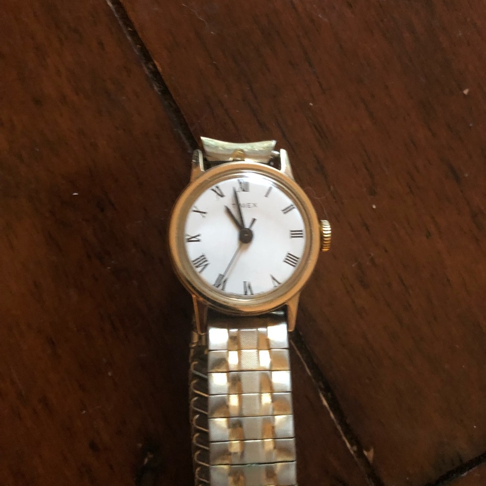 Watch - Picture 2 of 5